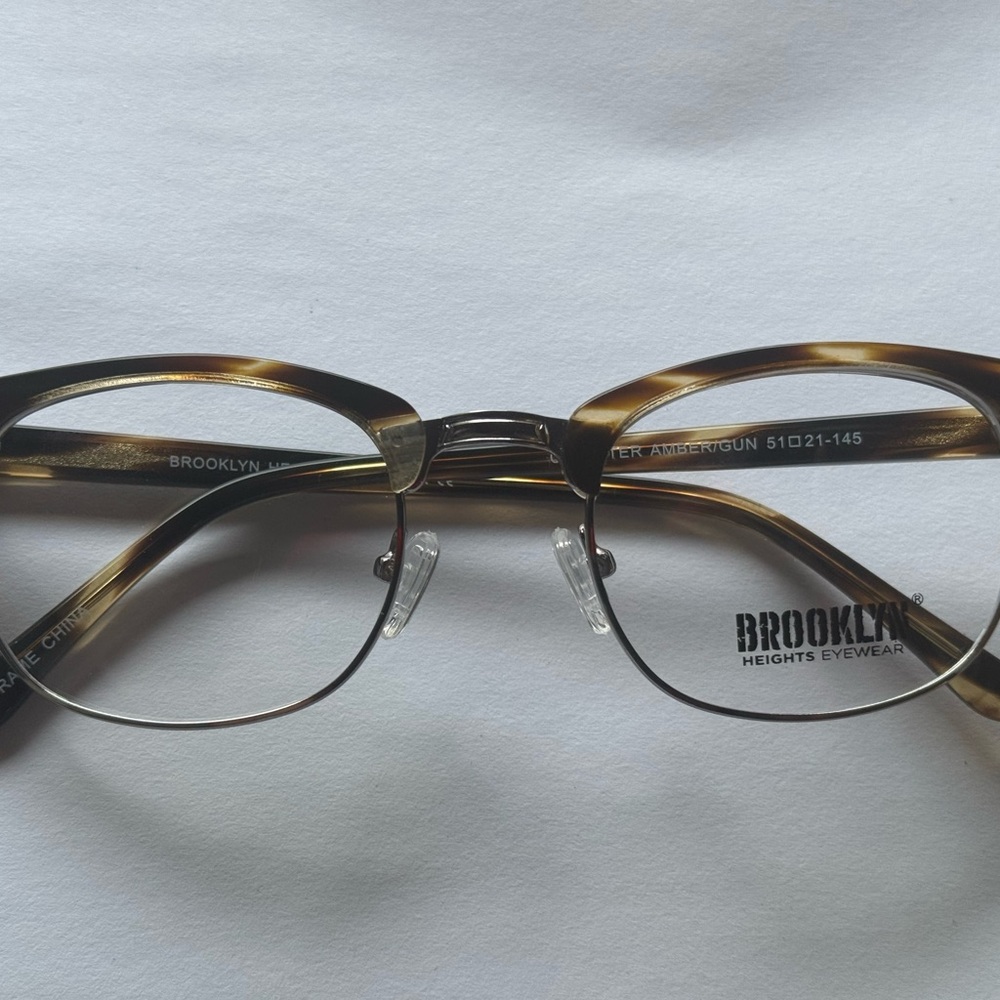 Brooklyn Heights Clubster Amber/Gunmetal 51-21-145 Eyewear
